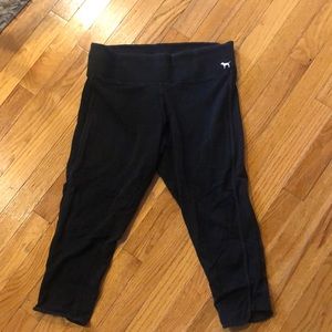 Victoria Secret Pink Cropped Leggings 🧘🏼‍♀️